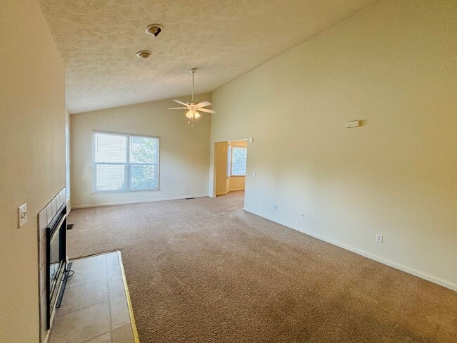 Photo - 205 Broce Dr