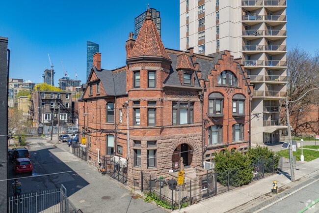 260 Sherbourne St - 260 Sherbourne