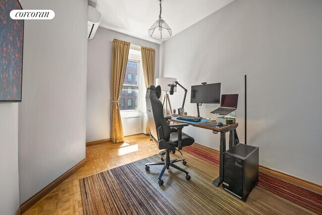 Photo - 530 Carlton Ave