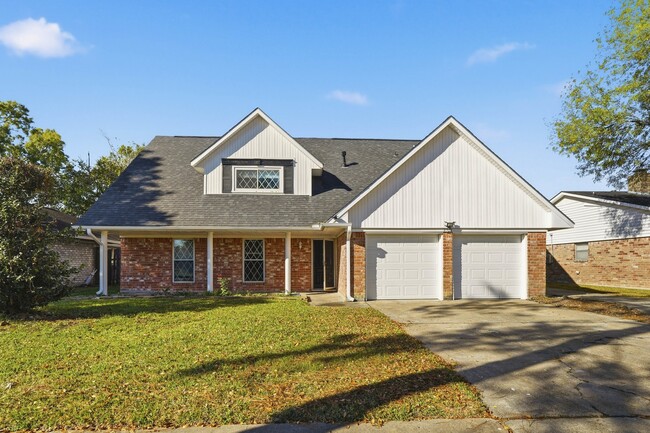 Building Photo - 2518 Henderson Ln