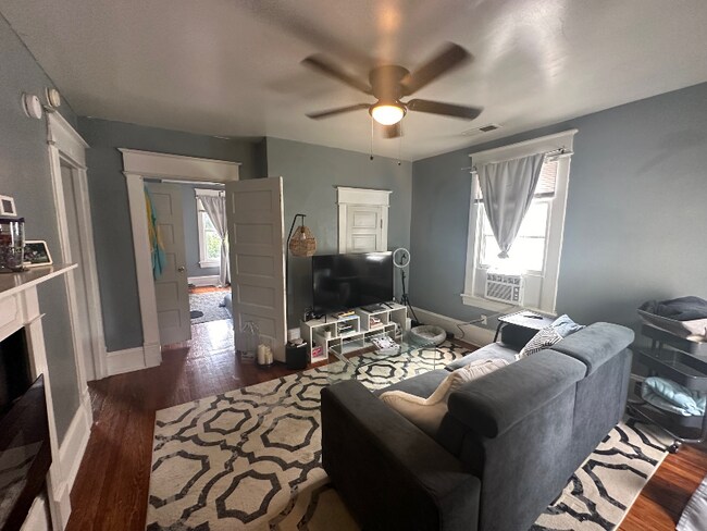 Photo - 1029 Ferdinand Ave SW Unidad B