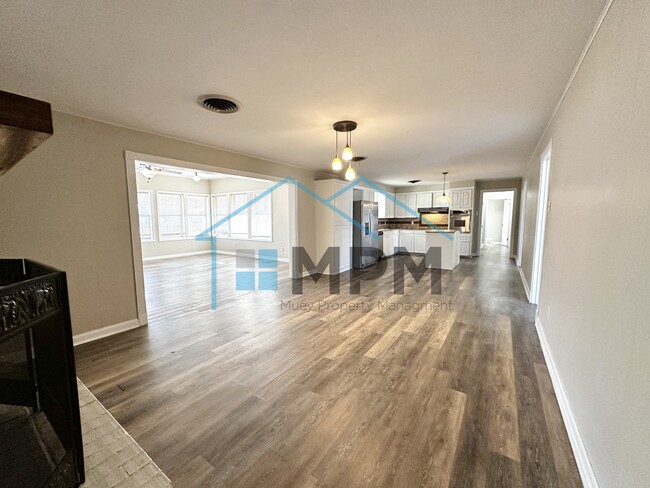 Photo - 1104 Hilton St