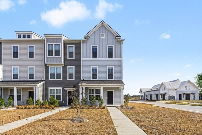 Building Photo - 801 Recess Pt Dr