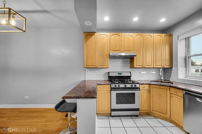 Photo - 4006 W Nelson St Unit 6B