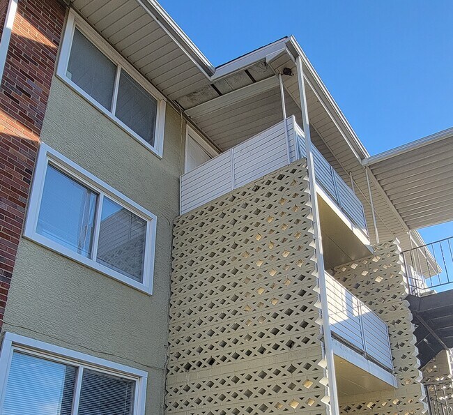 Riverview Apartments Located Near OSU Campus Columbus, OH