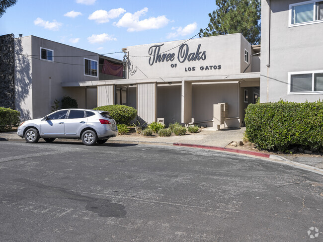 Photo - Three Oaks Of Los Gatos Apartments