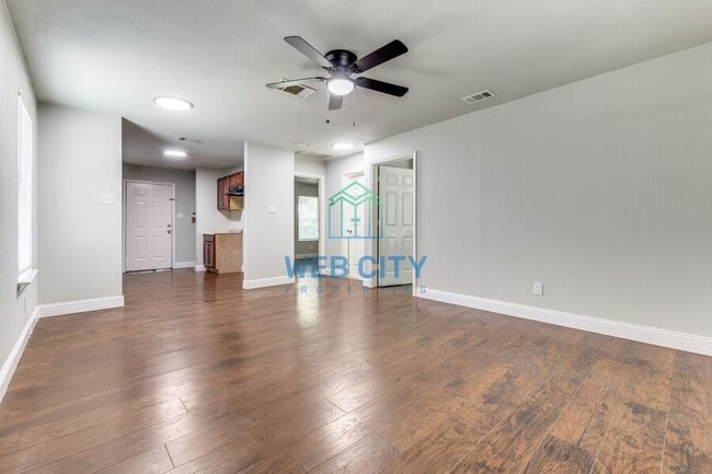 Photo - 4218 Carpenter Ave