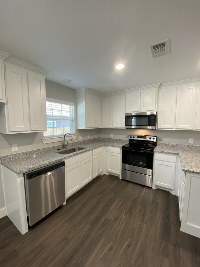 Photo - 1032 Ray Dr