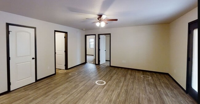 Fox Run Apartments
