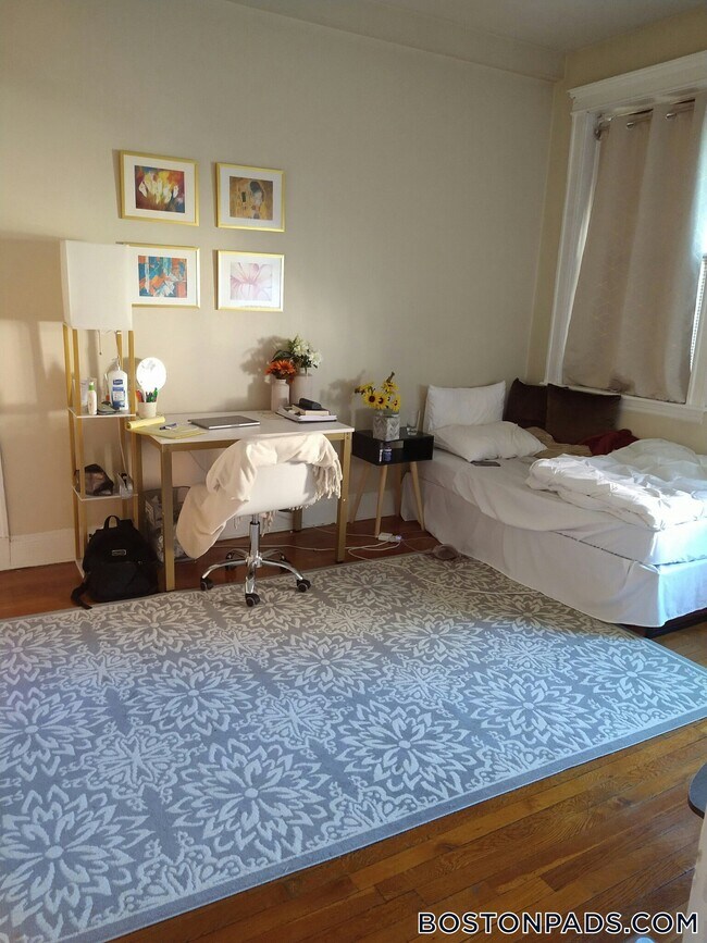 Photo - 1197 Commonwealth Ave Unidad 5