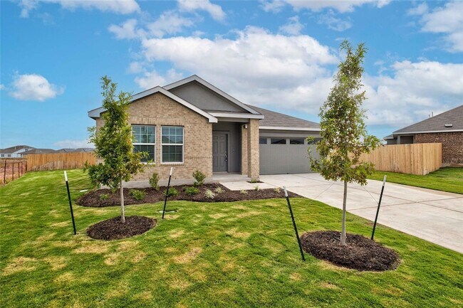 416 Escondido Cir