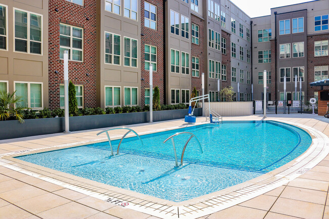 Photo - Carolina Square Apartments