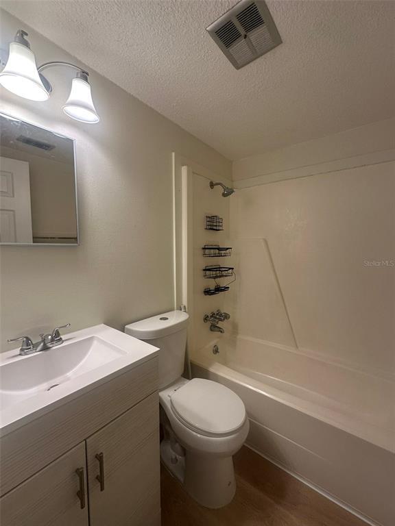 Photo - 5011 21st St W