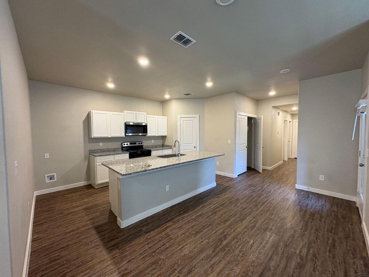 Photo - 2011 Bryan Ave Apartamento Unidad A