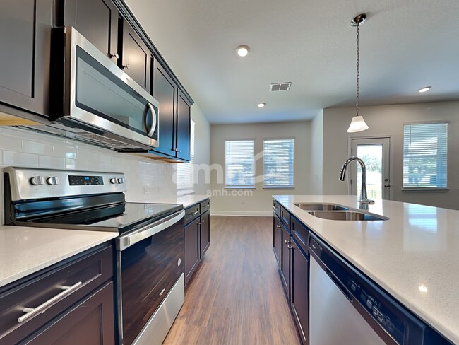 Photo - 27581 St Andrews Ave