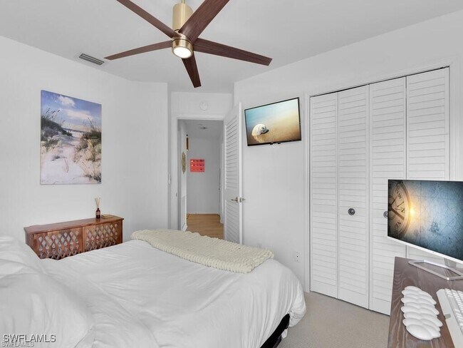 Building Photo - 13141 Hamilton Harbour Dr Unit P2