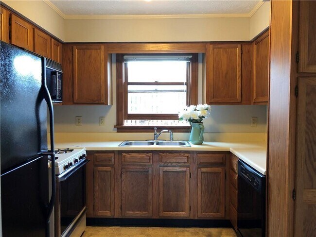Photo - 6145 Winfield Ct
