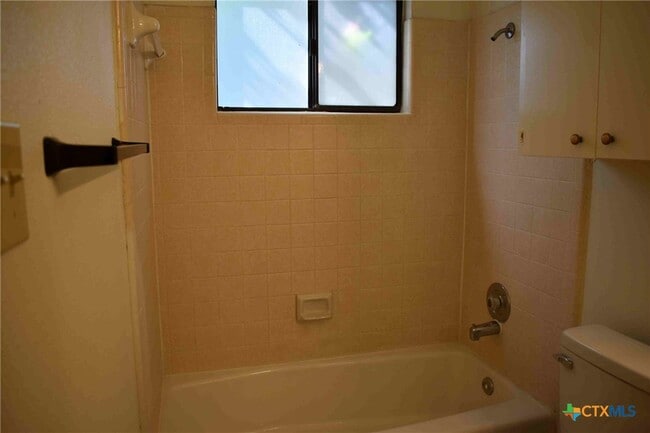 Photo - 16042 Stoneham Cir