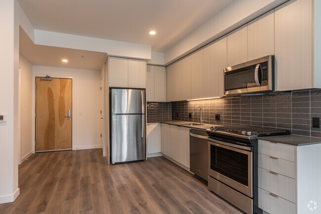 1BR-1BA-670SF