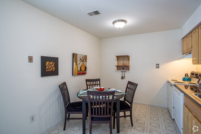 Dining Room - Kingswick Apartments