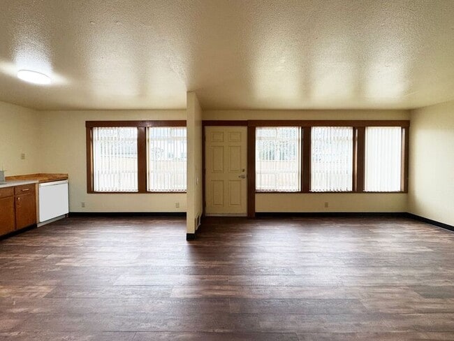 Photo - 2077 Lemuria St