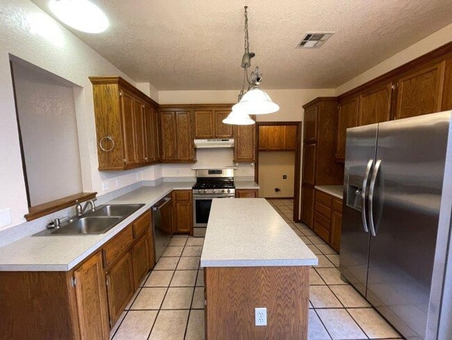 Photo - New Paint! 3 beds, 2 full baths, 2 car garage home for rent in S. OKC and Moore schools!