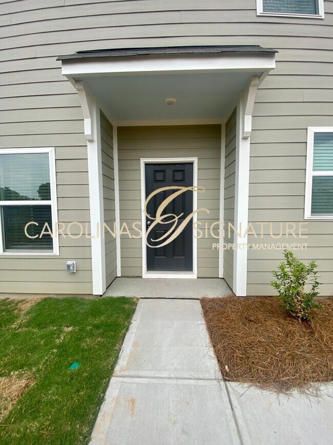 Photo - End Unit, 3BR/2.5BA Townhome in Piper Landing