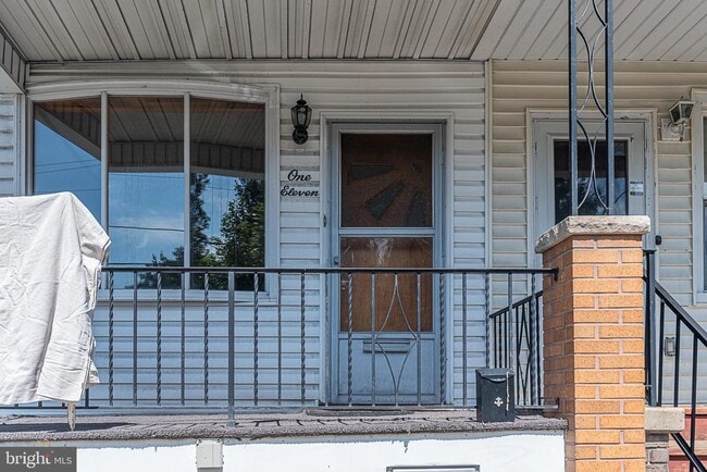 Building Photo - 111 W Saylor St Rental