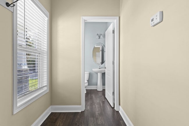 Photo - 224 Admiral Ct