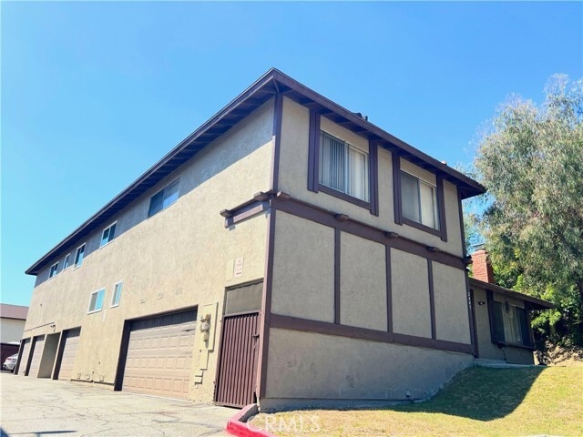 Building Photo - 2445 S Nancy St Unit 2 Rental