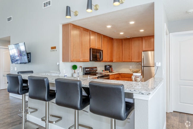 Clubhouse - Saddlewood Apartments