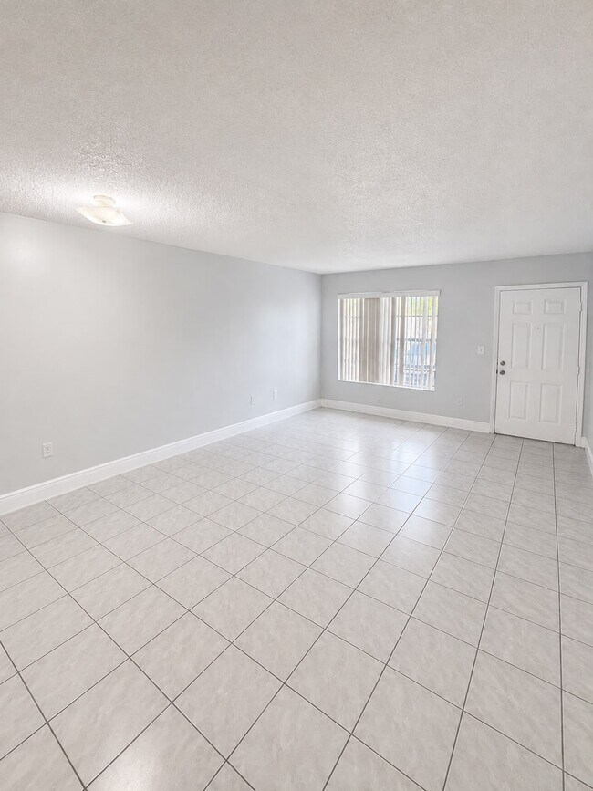 Building Photo - 271 NW 177th St