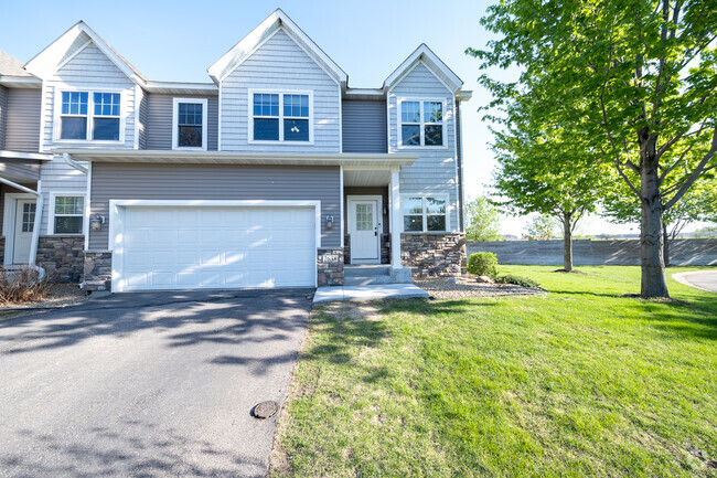 Building Photo - 2638 Vierling Dr E Rental