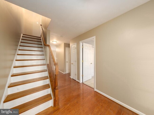 Building Photo - 108 Clearwater Ct
