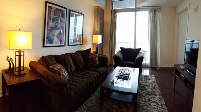 Building Photo - 4 W Martin Luther King Jr Blvd Unit ID1344184P