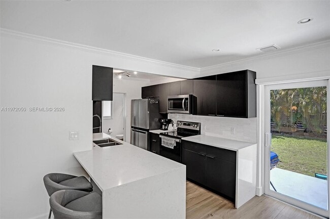 Photo - 3320 NE 13th Ave Unit 3320