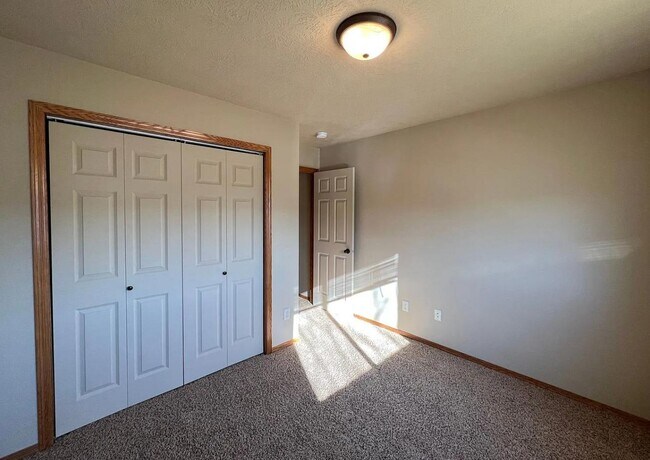 Photo - 3604 W 93rd St