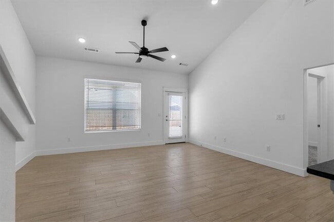 Photo - 717 Sun Meadows Loop