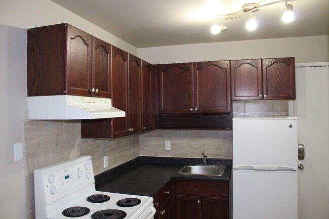 Photo - Lorraine Manor