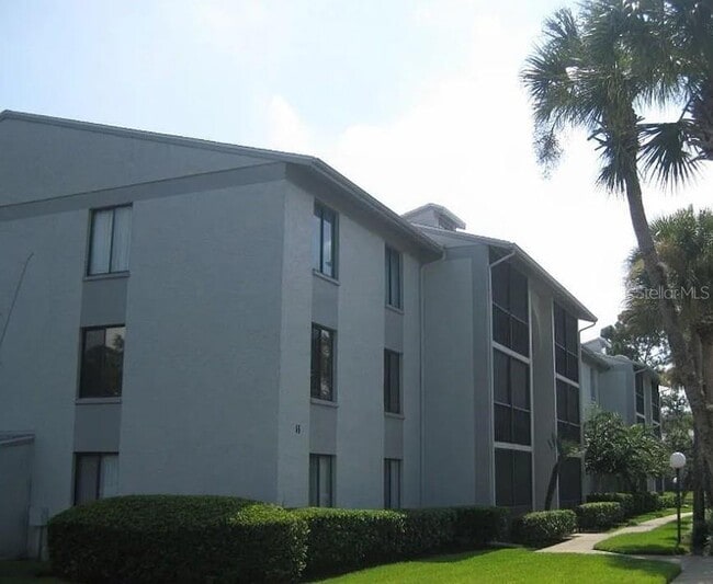 Building Photo - 1627 S Pine Ridge Cir Unit 1627 Rental