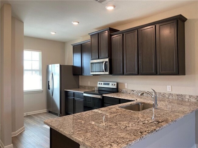 Photo - 261 Mount Vernon Way