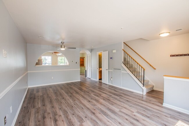 Photo - Lovely 2 BR/2.5 BA 2-Level Condo in Crofton!