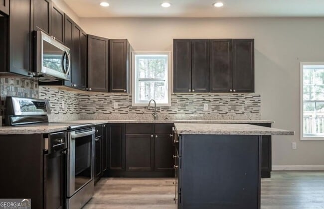 2446 Remington Dr