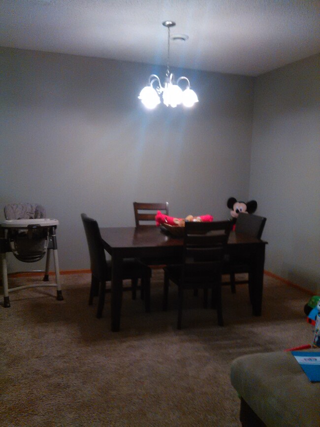 Building Photo - 13040 Europa Trail Way N Rental