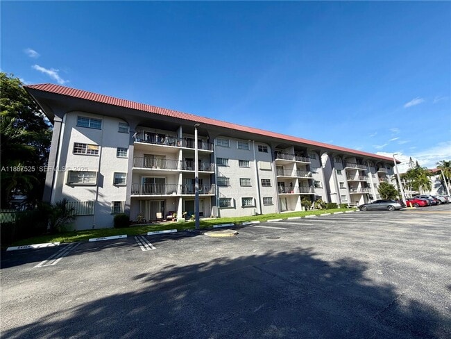 Building Photo - 8101 SW 72nd Ave Unit 219W