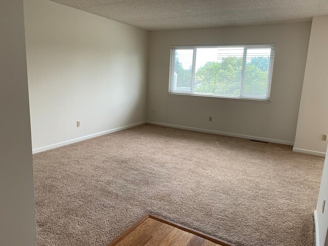 Photo - Spacious 2 bed/1.5 bath condo in Martinez