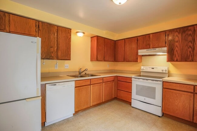 Photo - Cute Two Bedroom and Two Bath Townhome Located Just Minutes from the Clinton Ferry!