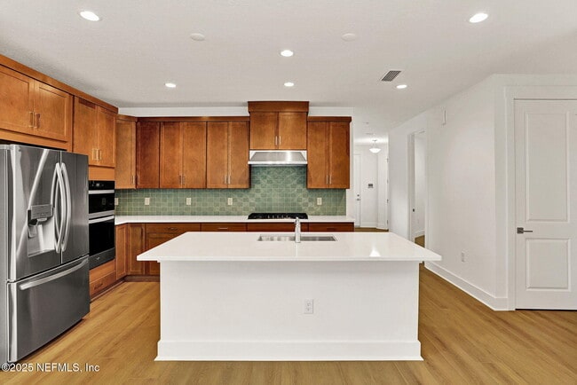 Photo - 119 Latham Dr