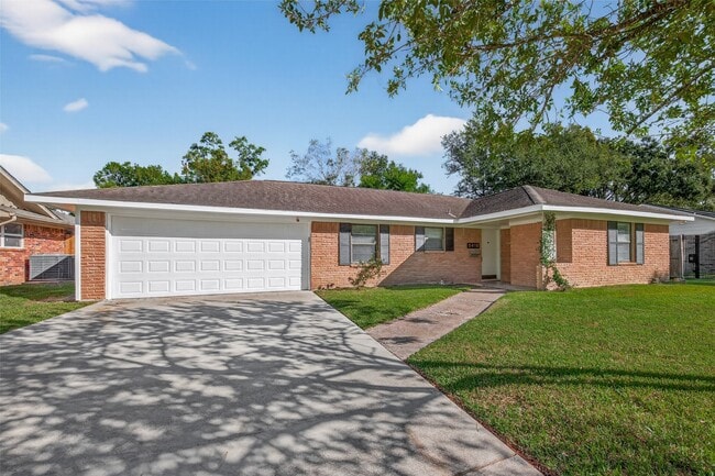 Photo - 5418 Darnell St