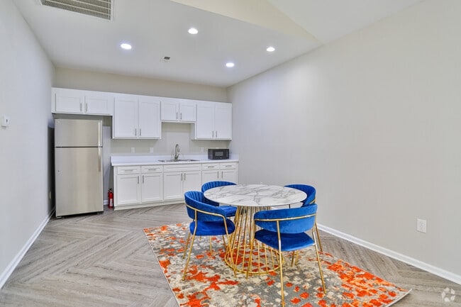 Leasing Office